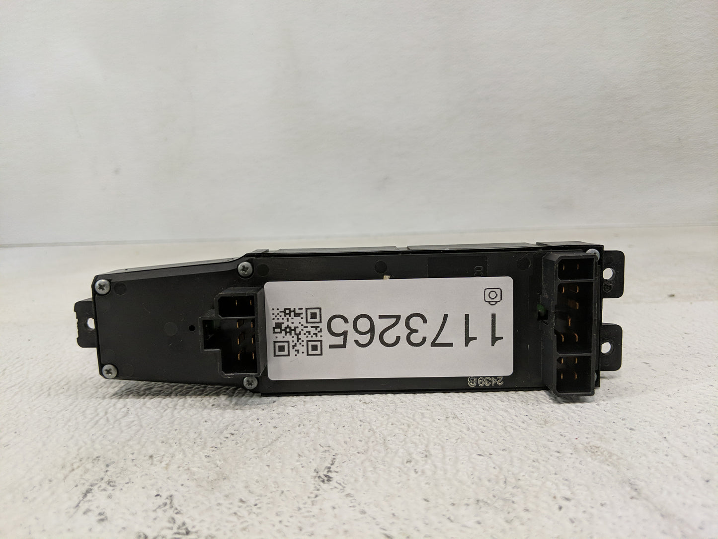 1999-2004 Jeep Grand Cherokee Master Power Window Switch Replacement Driver Side Left P/N:2439B Fits OEM Used Auto Parts - O