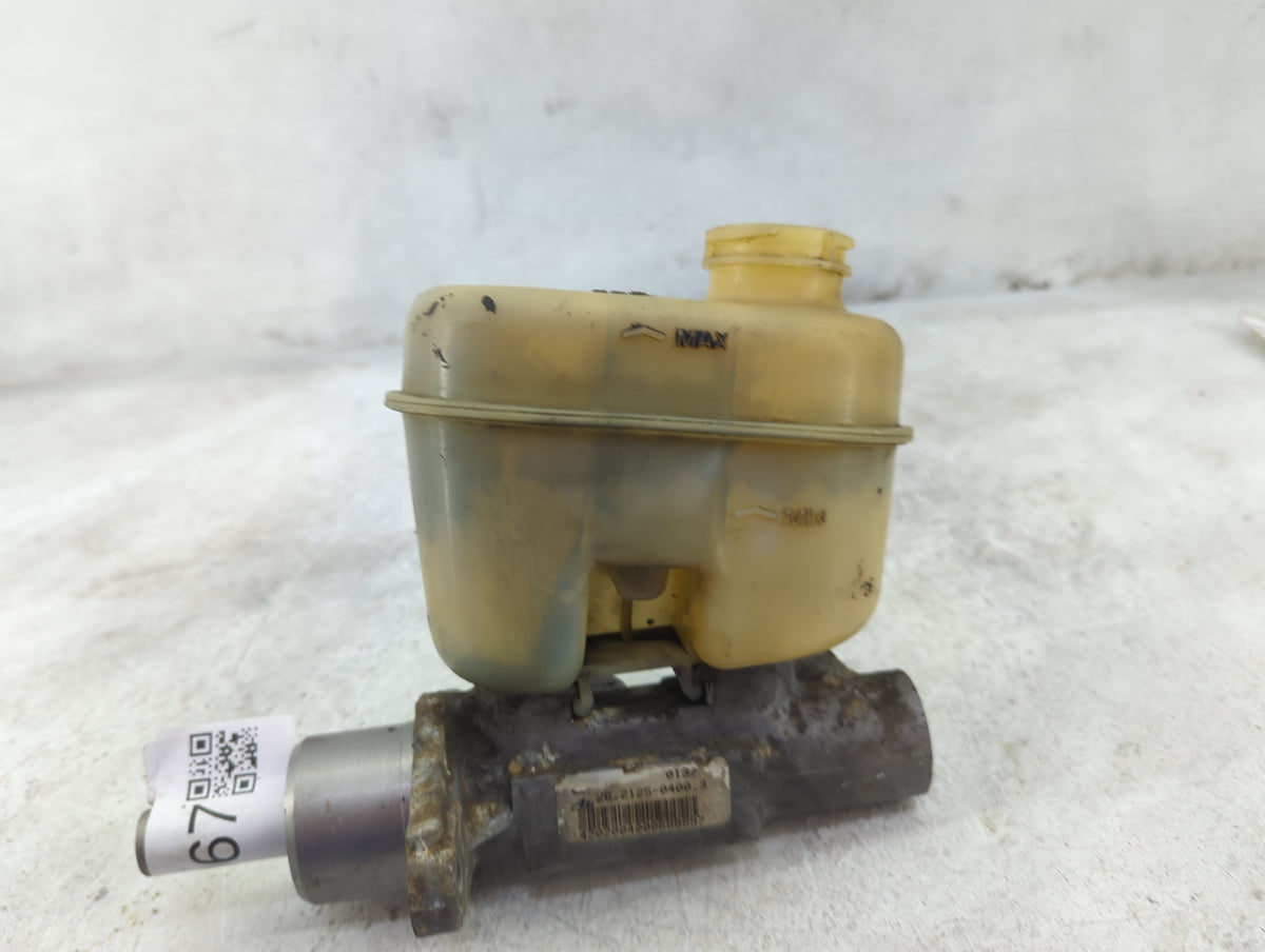 1999-2004 Jeep Grand Cherokee Brake Master Cylinder 1516067 - Oemusedautoparts1.com