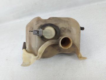 2000 Jeep Grand Cherokee Windshield Washer Fluid Reservoir Bottle Oem - Oemusedautoparts1.com