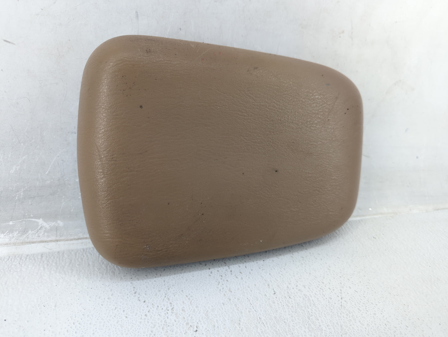 2000 Jeep Grand Cherokee Center Console Armrest Cover Lid Cream - Oemusedautoparts1.com