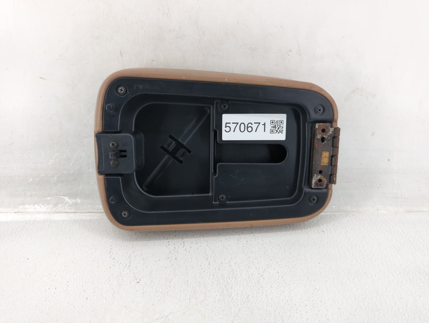 2000 Jeep Grand Cherokee Center Console Armrest Cover Lid Cream - Oemusedautoparts1.com