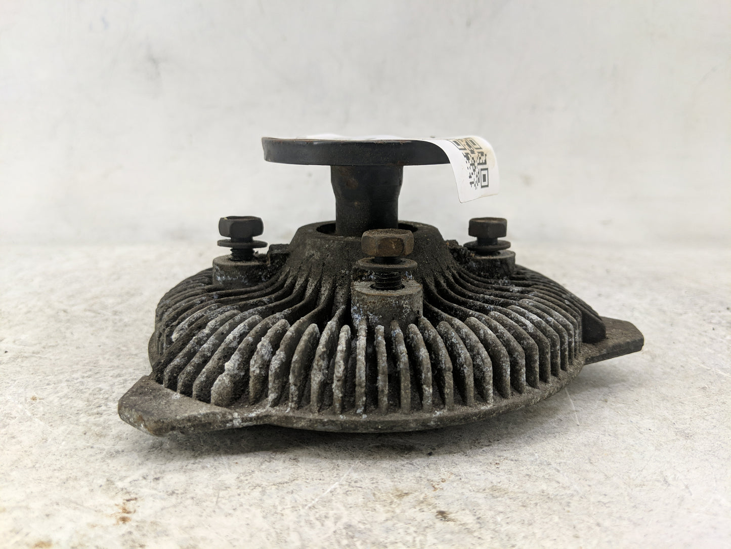 1997-2004 Jeep Wrangler Radiator Cooling Fan Clutch - Oemusedautoparts1.com