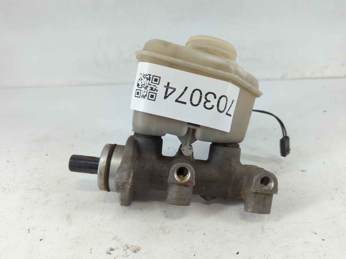 2000-2000 Kia Spectra Brake Master Cylinder - Oemusedautoparts1.com
