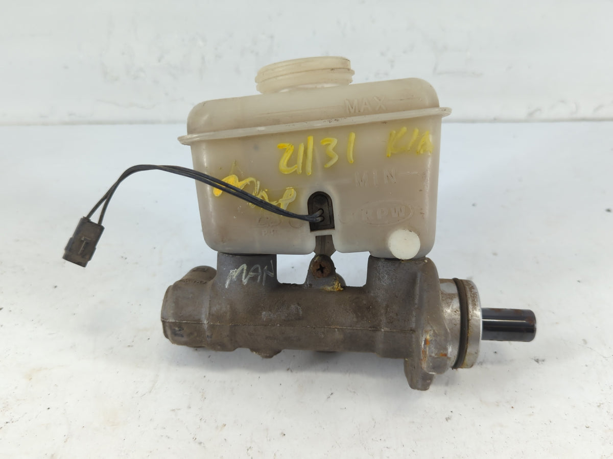 2000-2000 Kia Spectra Brake Master Cylinder - Oemusedautoparts1.com