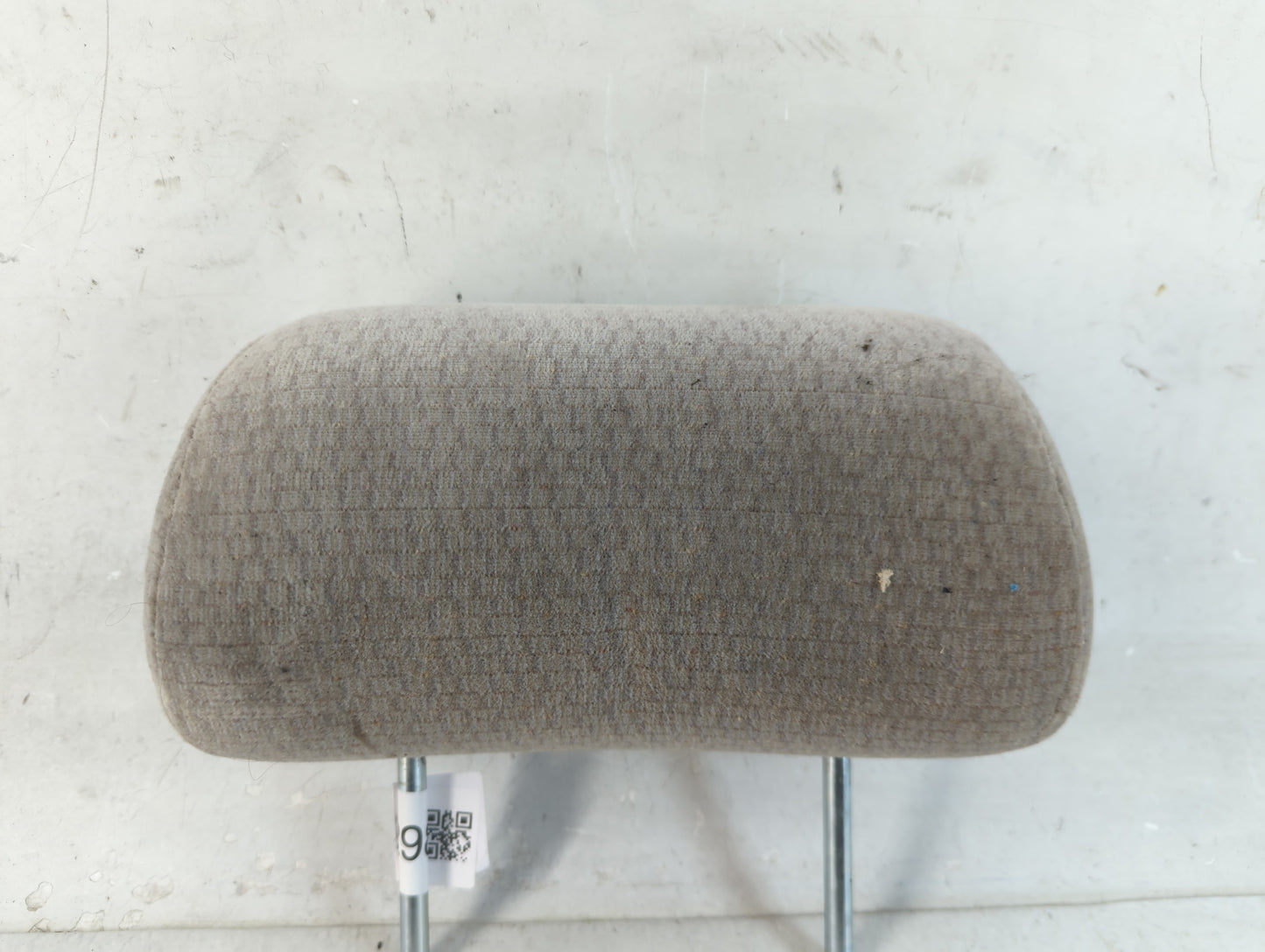 2000-2004 Kia Spectra Headrest Head Rest Rear Seat Fits Fits 2000 2001 2002 2003 2004 OEM Used Auto Parts - Oemusedautoparts