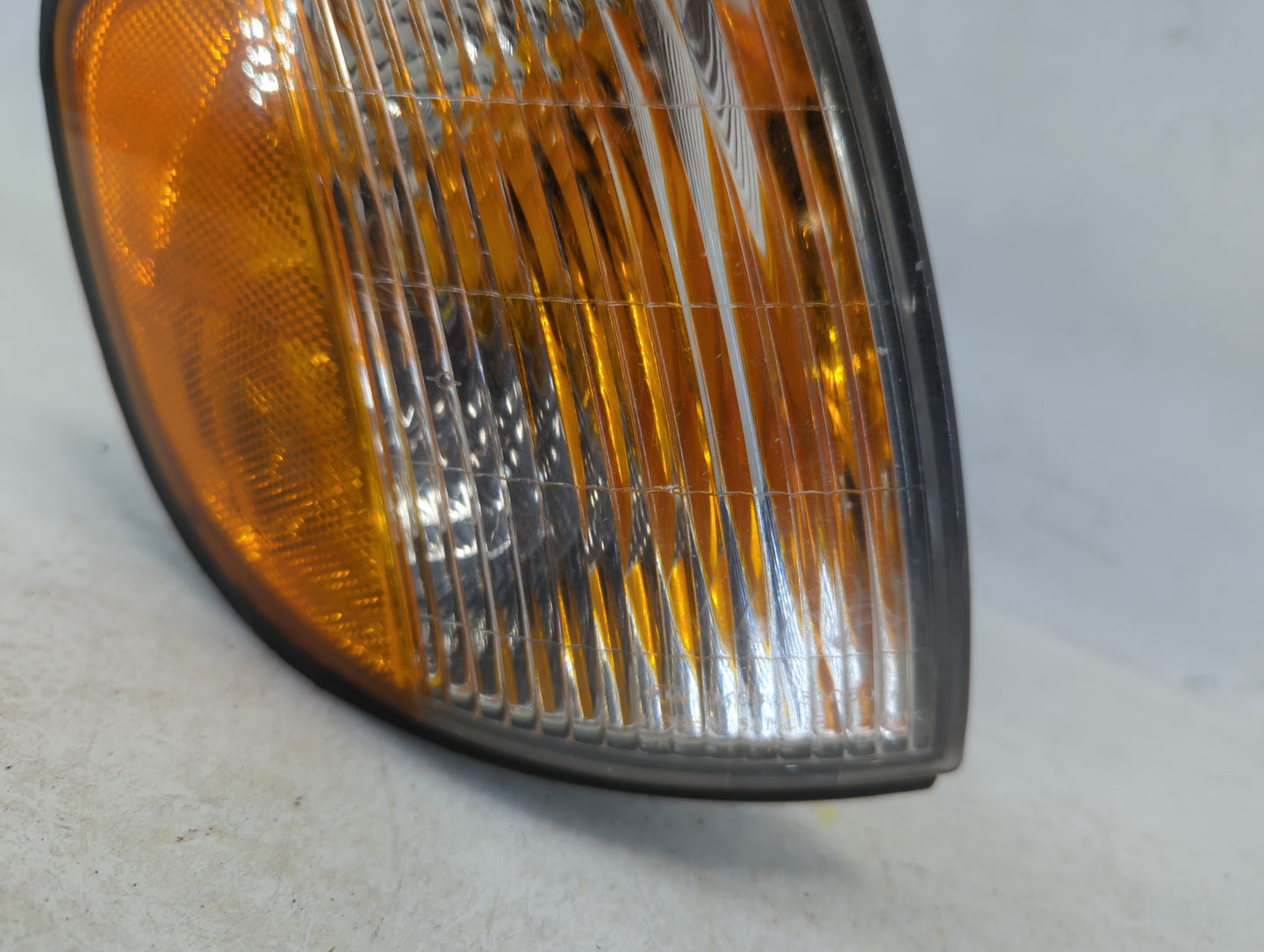 2000 Kia Sportage Right Turn Signal - Oemusedautoparts1.com