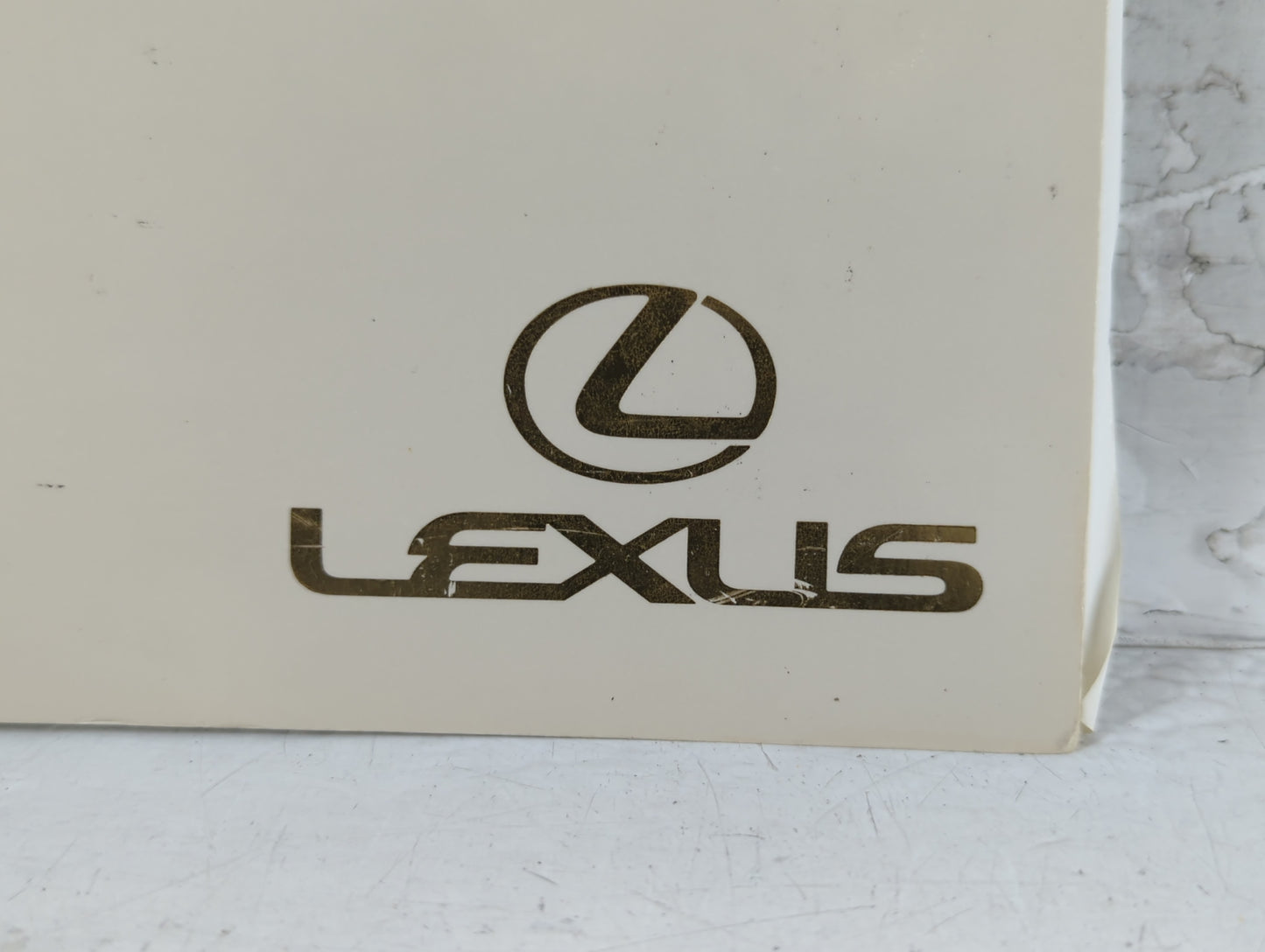 2000 Lexus Es300 Owners Manual Book Guide P/N:01999-33515 OEM Used Auto Parts - Oemusedautoparts1.com