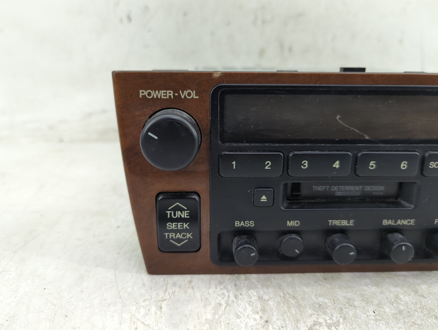 2000-2001 Lexus Es300 Radio AM FM Cd Player Receiver Replacement P/N:86120-33320 Fits Fits 2000 2001 OEM Used Auto Parts - O