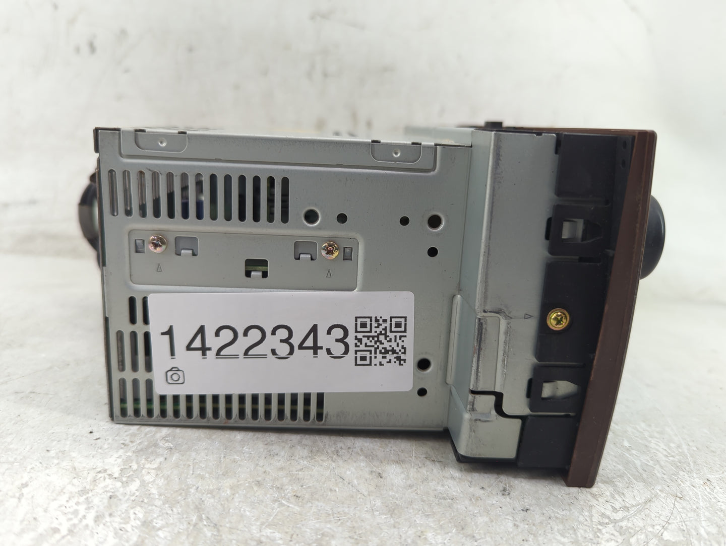 2000-2001 Lexus Es300 Radio AM FM Cd Player Receiver Replacement P/N:86120-33320 Fits Fits 2000 2001 OEM Used Auto Parts - O