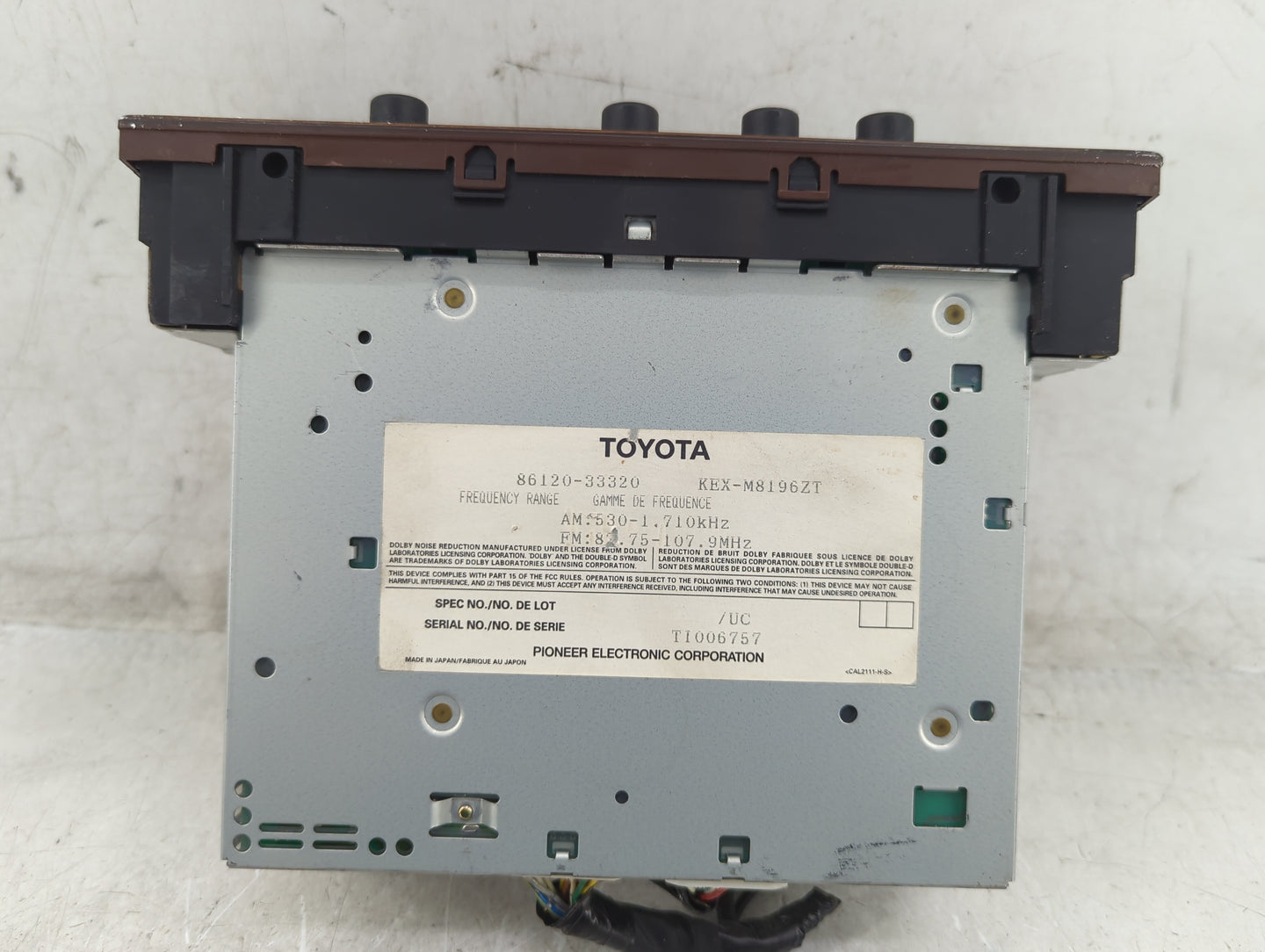 2000-2001 Lexus Es300 Radio AM FM Cd Player Receiver Replacement P/N:86120-33320 Fits Fits 2000 2001 OEM Used Auto Parts - O