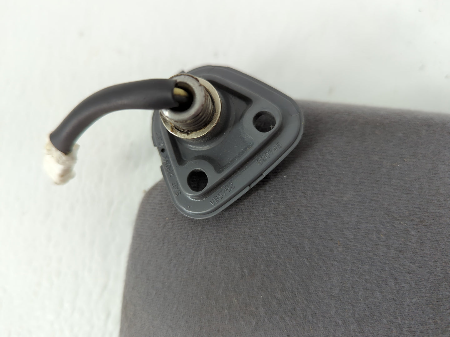 2000-2001 Lexus Es300 Sun Visor Shade Replacement Driver Left Mirror Fits Fits 2000 2001 OEM Used Auto Parts - Oemusedautopa