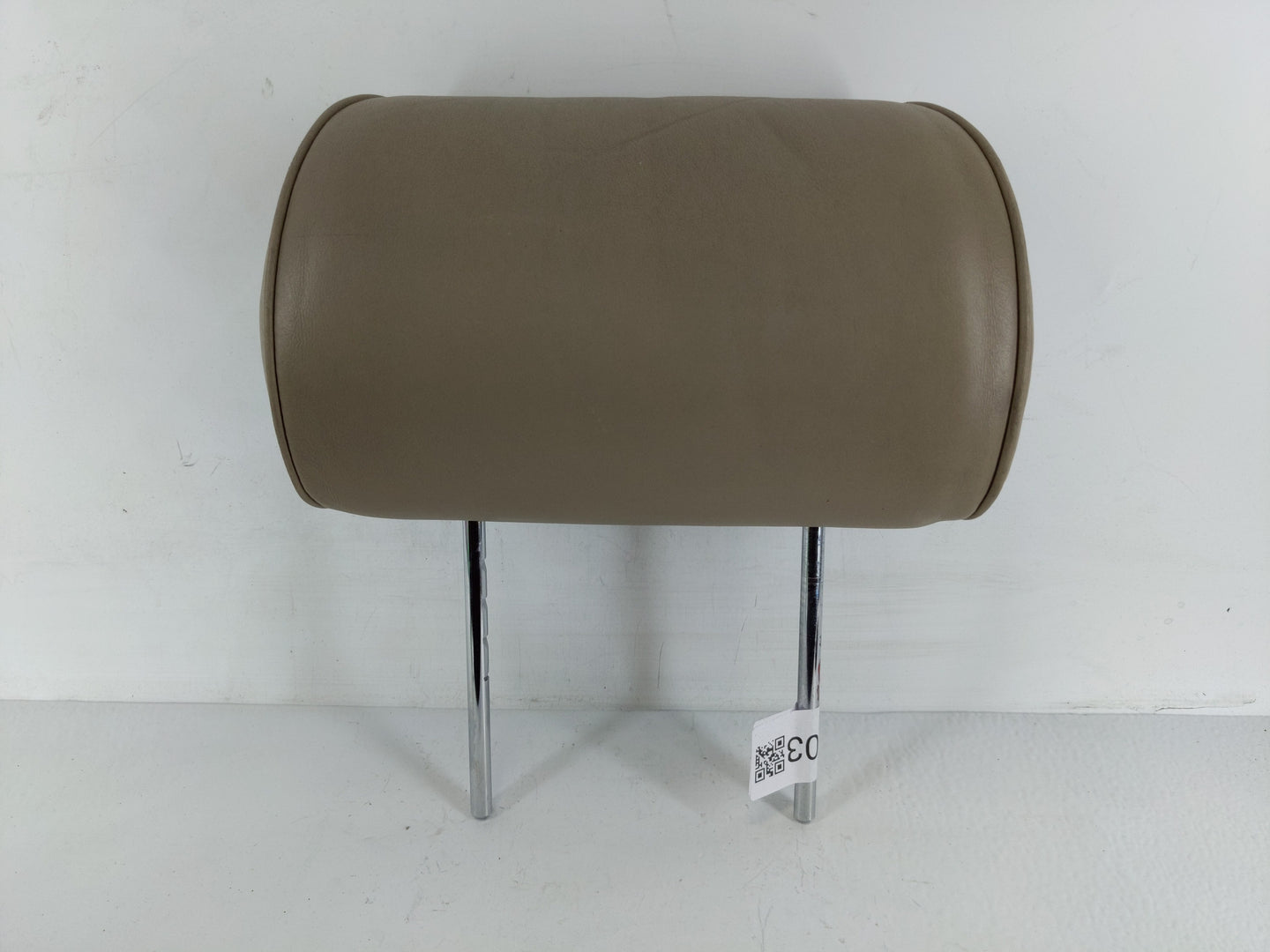2000 Lexus Gs300 Headrest Head Rest Front Driver Passenger Seat Fits OEM Used Auto Parts - Oemusedautoparts1.com