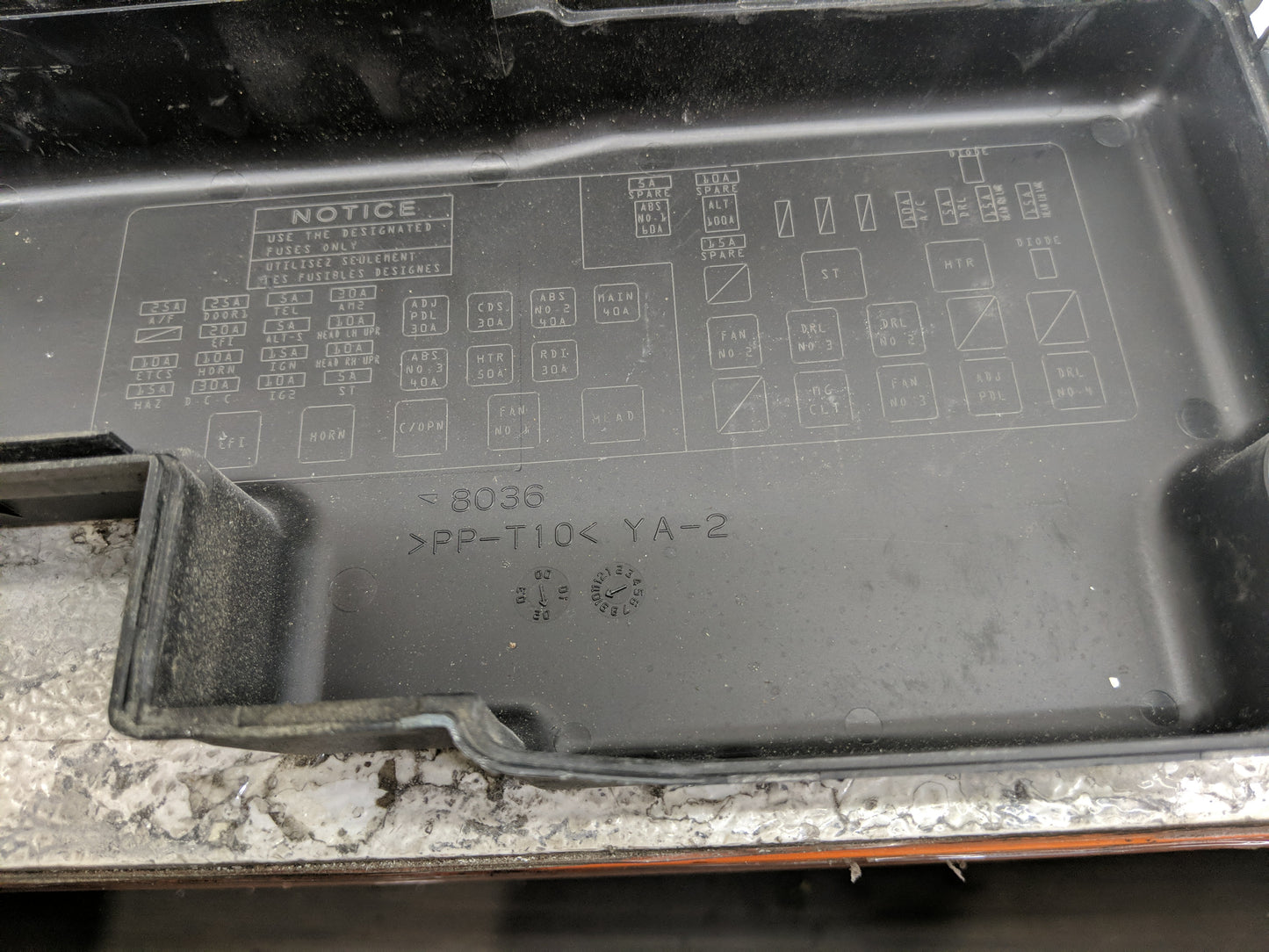 1998-2001 Lexus Gs300 Fusebox Fuse Box Panel Relay Module P/N:3137>PP-T10<XA1 Fits Fits 1998 1999 2000 2001 OEM Used Auto Pa