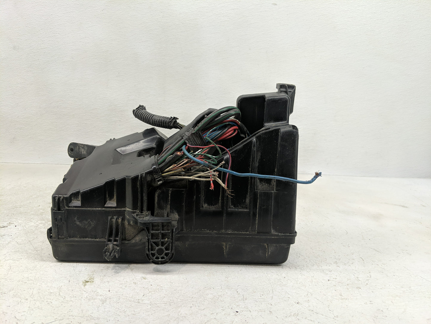 1998-2001 Lexus Gs300 Fusebox Fuse Box Panel Relay Module P/N:3137>PP-T10<XA1 Fits Fits 1998 1999 2000 2001 OEM Used Auto Pa
