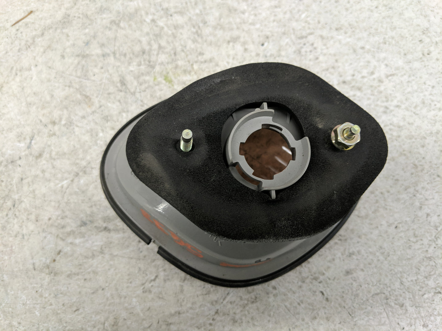 1998-2005 Lexus Gs300 Tail Light Assembly Driver Left OEM Fits Fits 1998 1999 2000 2001 2002 2003 2004 2005 OEM Used Auto Pa