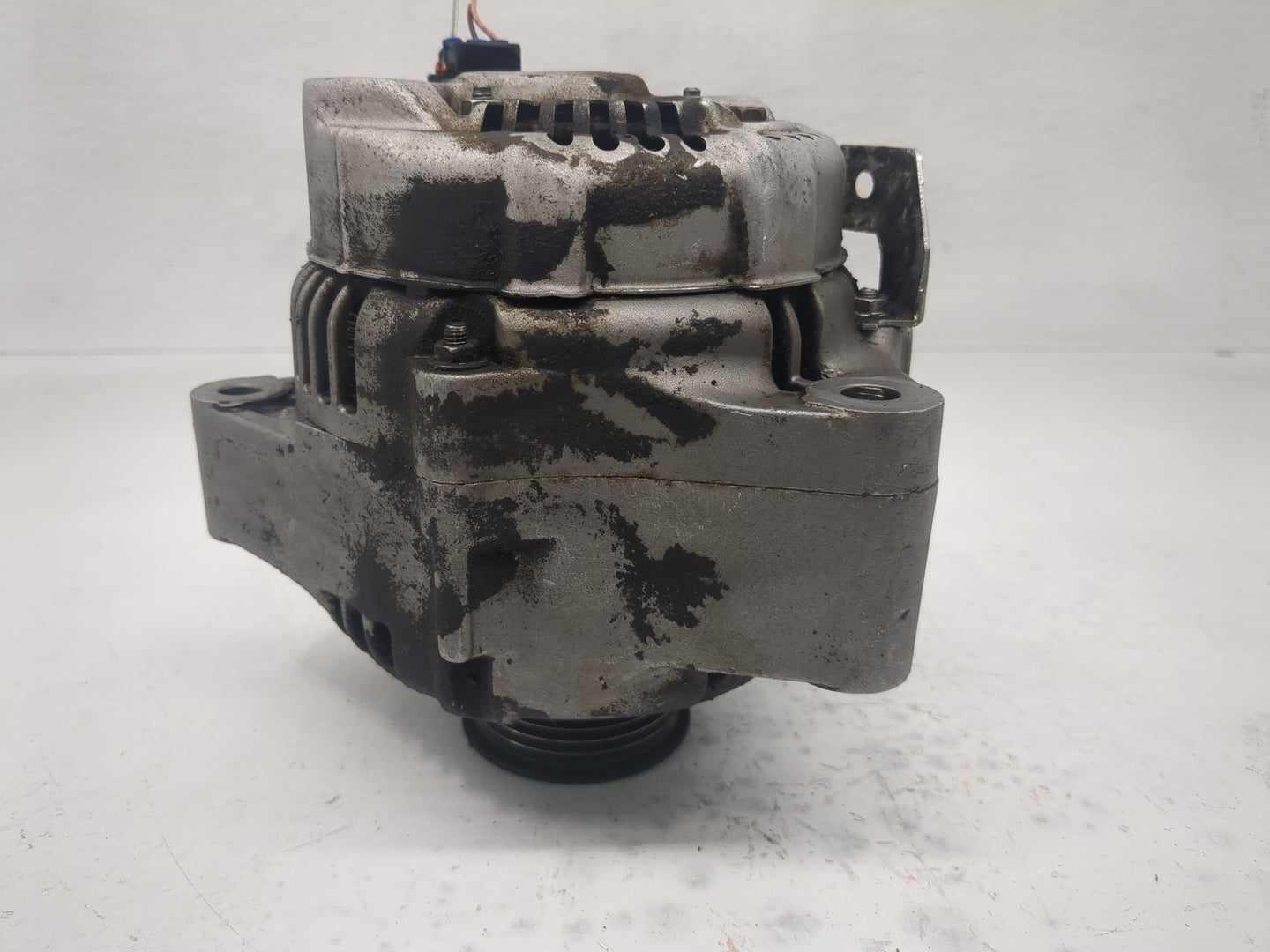 1998-2000 Lexus Ls400 Alternator Replacement Generator Charging Assembly Engine OEM P/N:213-9485 22297 273 Fits OEM Used Aut
