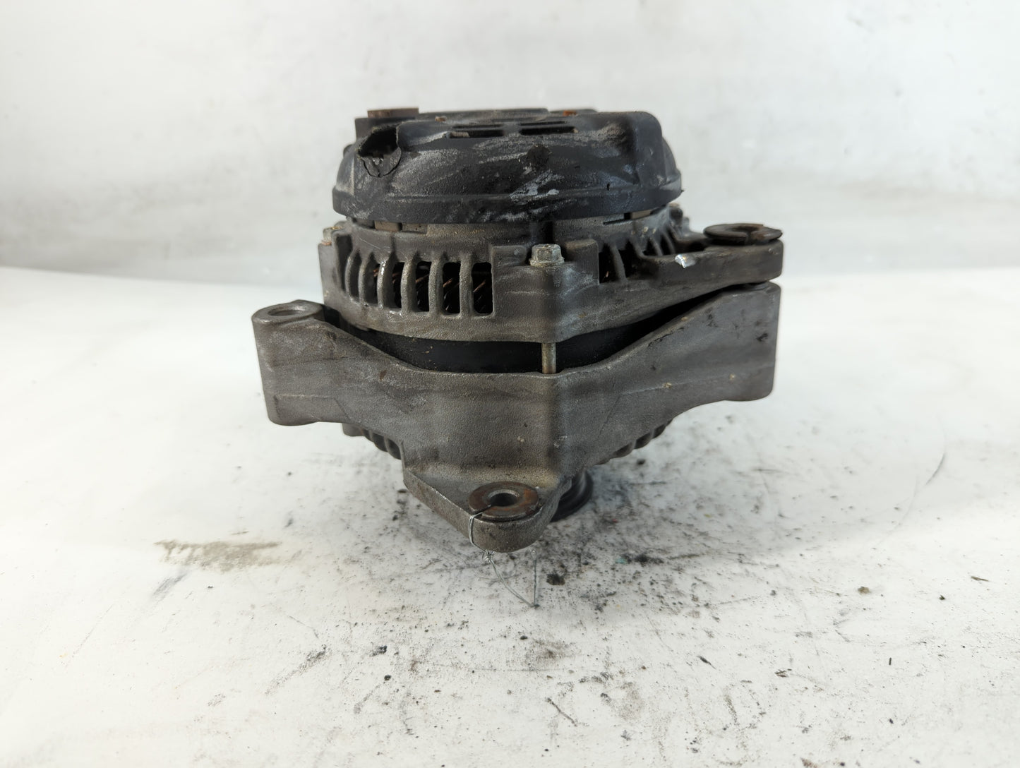 1998-2000 Lexus Ls400 Alternator Replacement Generator Charging Assembly Engine OEM P/N:213-9485 22297 273 Fits OEM Used Aut