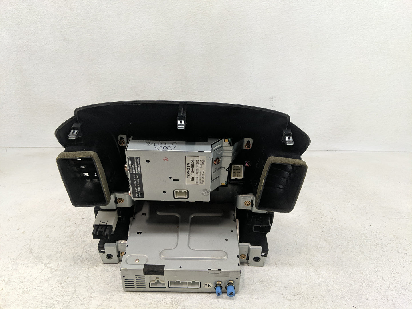 2000 Lexus Rx300 Radio AM FM Cd Player Receiver Replacement P/N:86110-48030 86120-48050 Fits OEM Used Auto Parts - Oemusedau