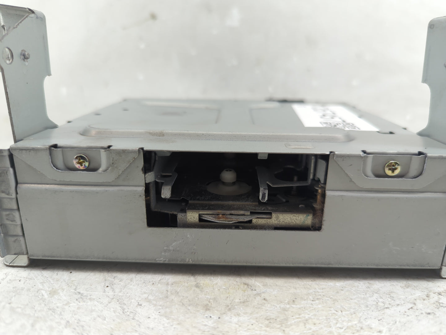 2000 Lexus Rx300 Radio AM FM Cd Player Receiver Replacement P/N:86120-48050 86110-48030 Fits OEM Used Auto Parts - Oemusedau