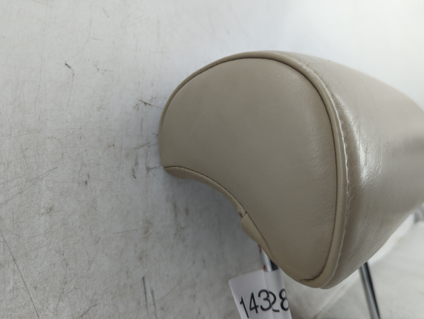 1999-2000 Lexus Rx300 Headrest Head Rest Front Driver Seat Beige - Oemusedautoparts1.com