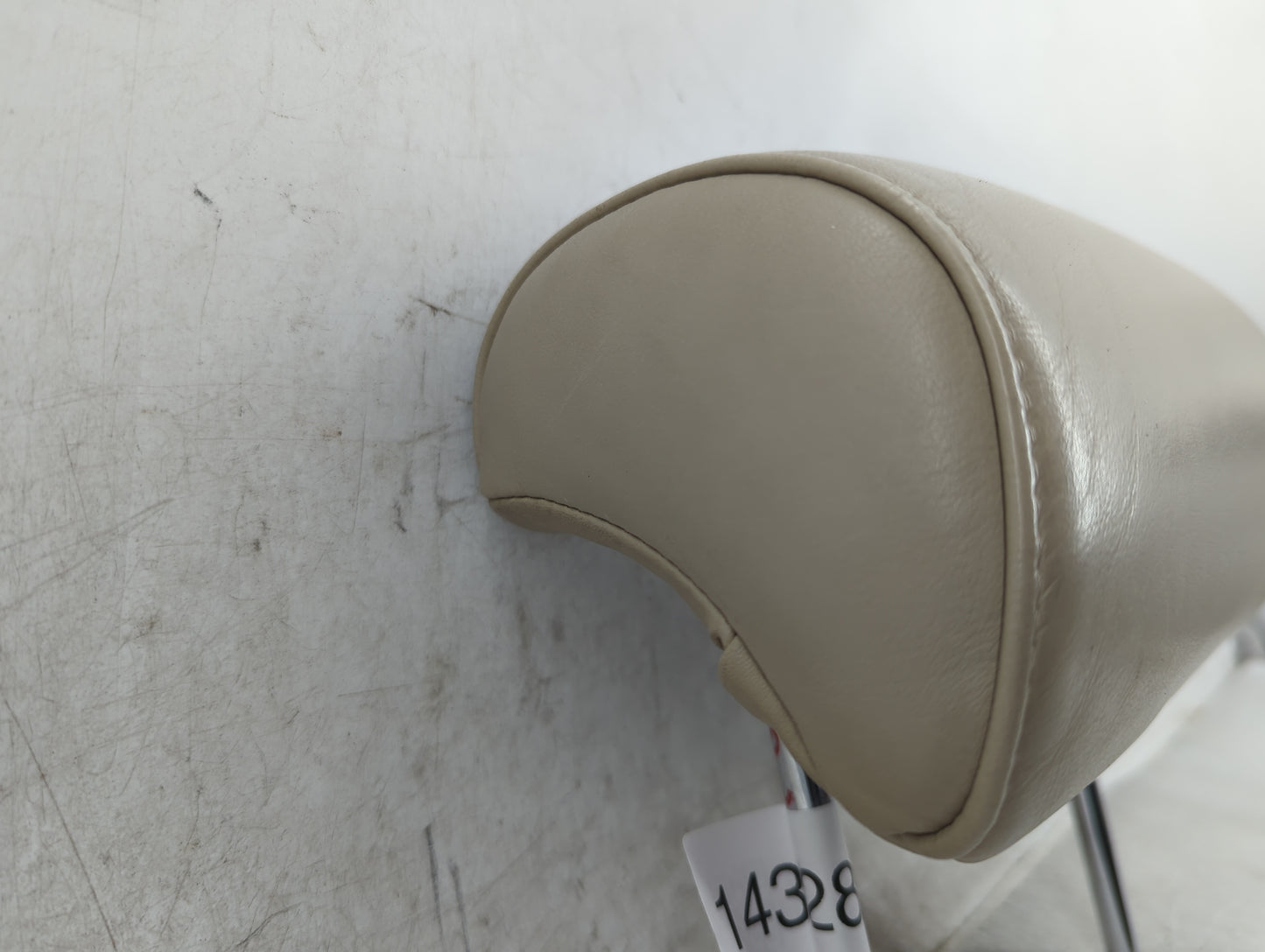 1999-2000 Lexus Rx300 Headrest Head Rest Front Driver Seat Beige - Oemusedautoparts1.com