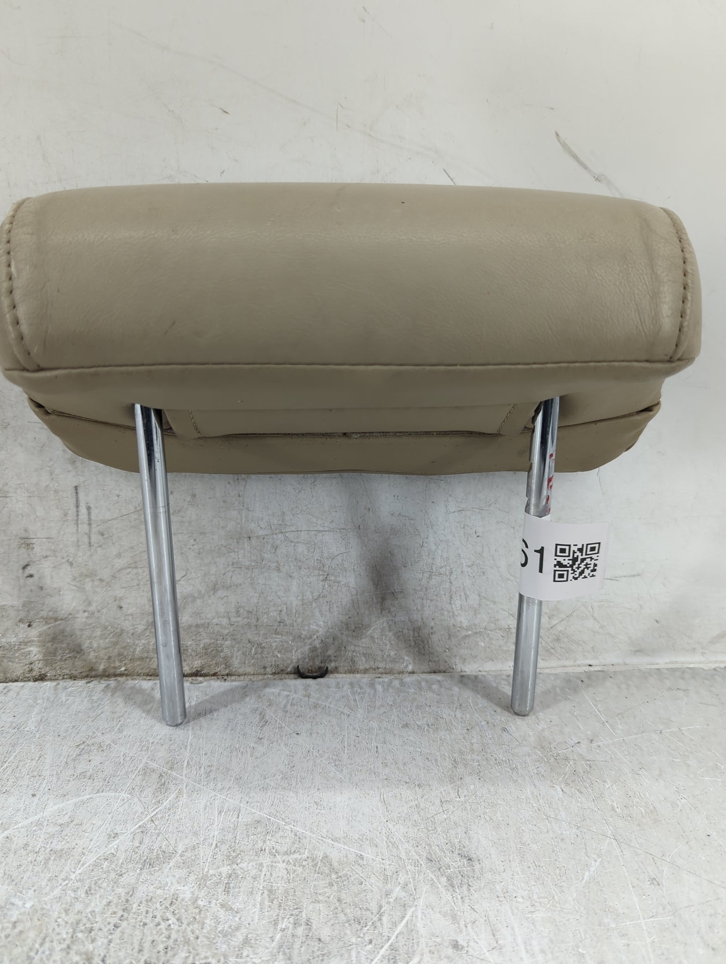 1999-2000 Lexus Rx300 Headrest Head Rest Front Driver Seat Beige - Oemusedautoparts1.com
