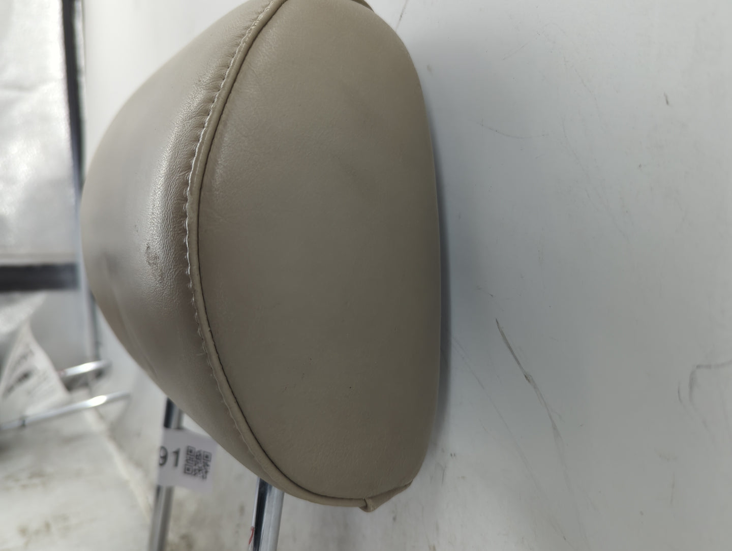 1999-2000 Lexus Rx300 Headrest Head Rest Front Driver Seat Beige - Oemusedautoparts1.com
