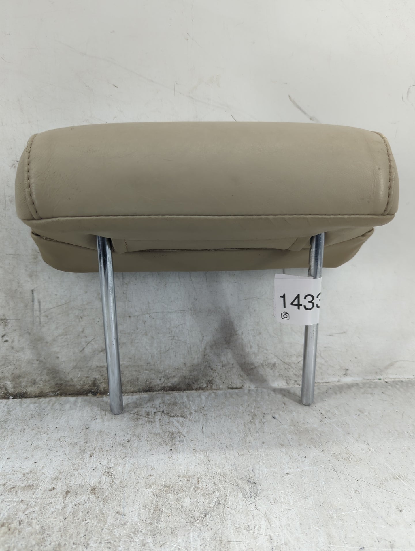 2000 Lexus Rx300 Headrest Head Rest Rear Center Seat Fits OEM Used Auto Parts - Oemusedautoparts1.com