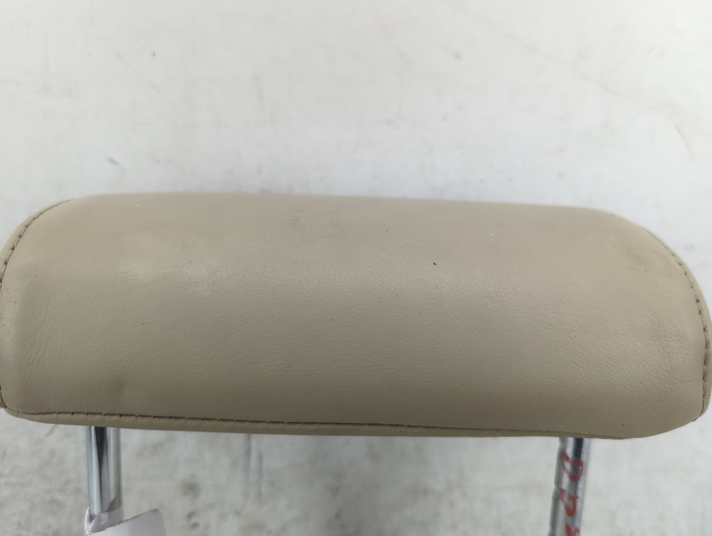 1999-2000 Lexus Rx300 Headrest Head Rest Rear Center Seat Fits Fits 1999 2000 OEM Used Auto Parts - Oemusedautoparts1.com