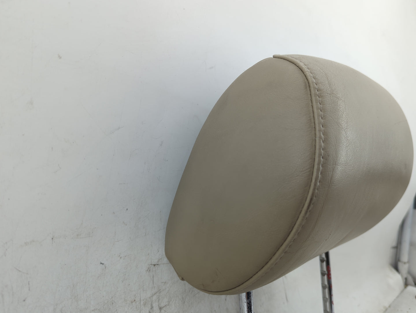 1999-2000 Lexus Rx300 Headrest Head Rest Rear Seat Fits Fits 1999 2000 OEM Used Auto Parts - Oemusedautoparts1.com