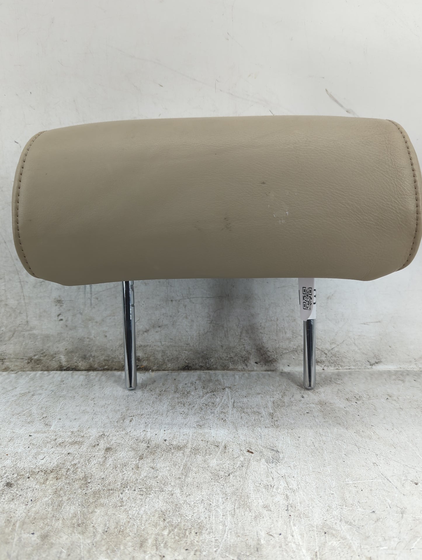 1999-2000 Lexus Rx300 Headrest Head Rest Rear Center Seat Fits Fits 1999 2000 OEM Used Auto Parts - Oemusedautoparts1.com