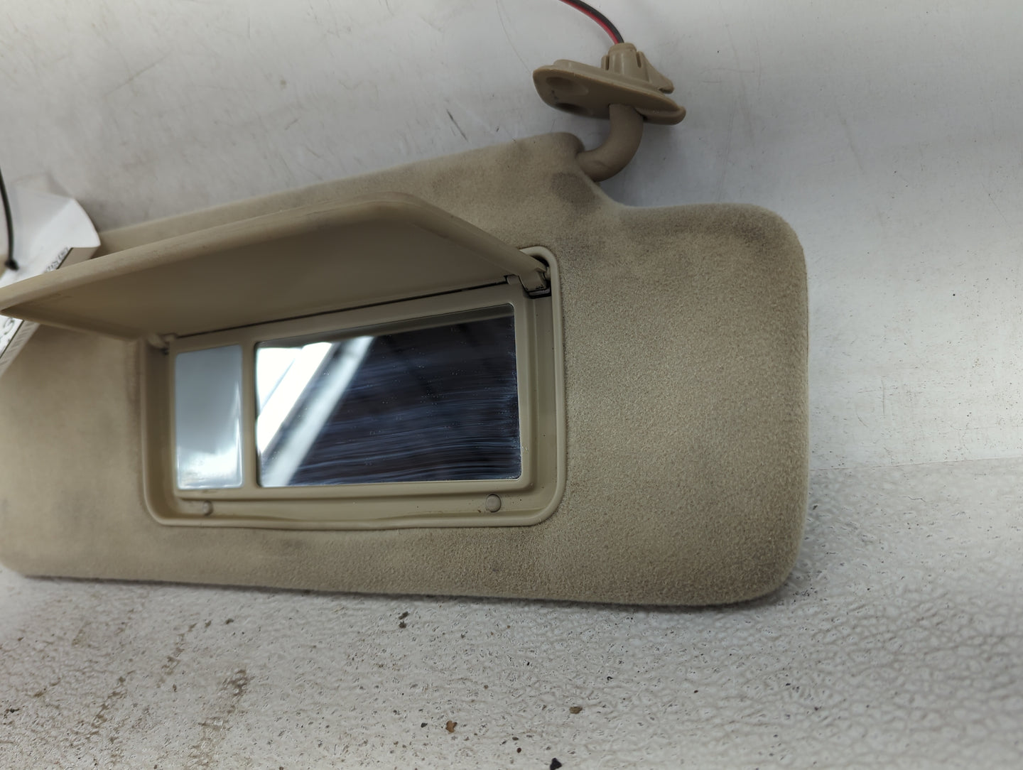 2000 Lexus Rx300 Sun Visor Shade Replacement Passenger Right Mirror Fits OEM Used Auto Parts - Oemusedautoparts1.com