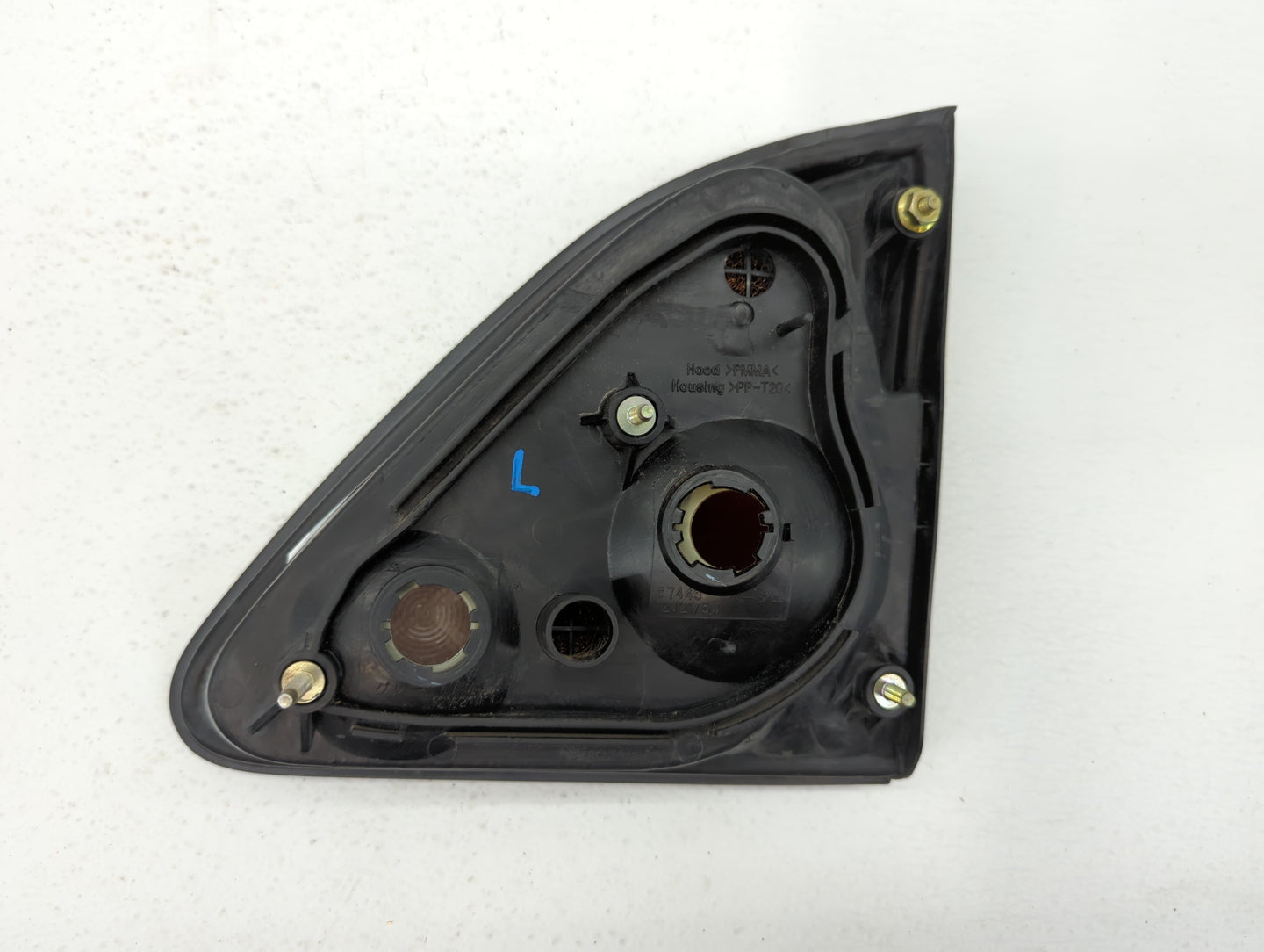 1999-2000 Lexus Rx300 Tail Light Assembly Driver Left OEM Fits Fits 1999 2000 OEM Used Auto Parts - Oemusedautoparts1.com