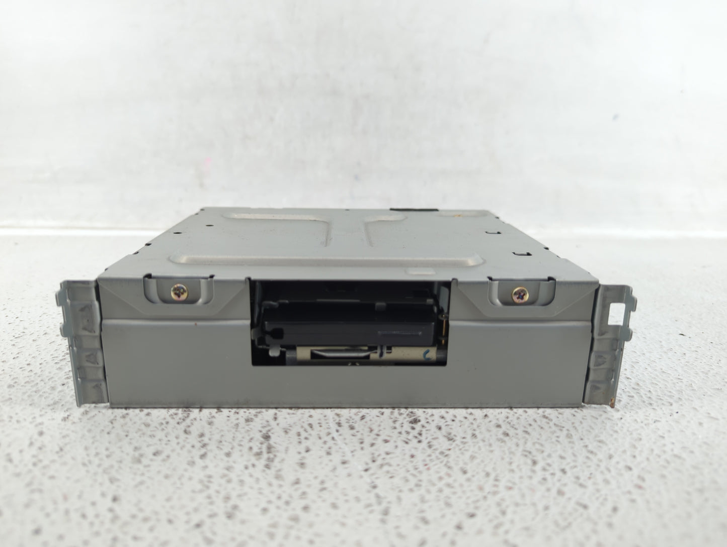 2000 Lexus Rx300 Radio AM FM Cd Player Receiver Replacement P/N:86120-48050 Fits OEM Used Auto Parts - Oemusedautoparts1.com