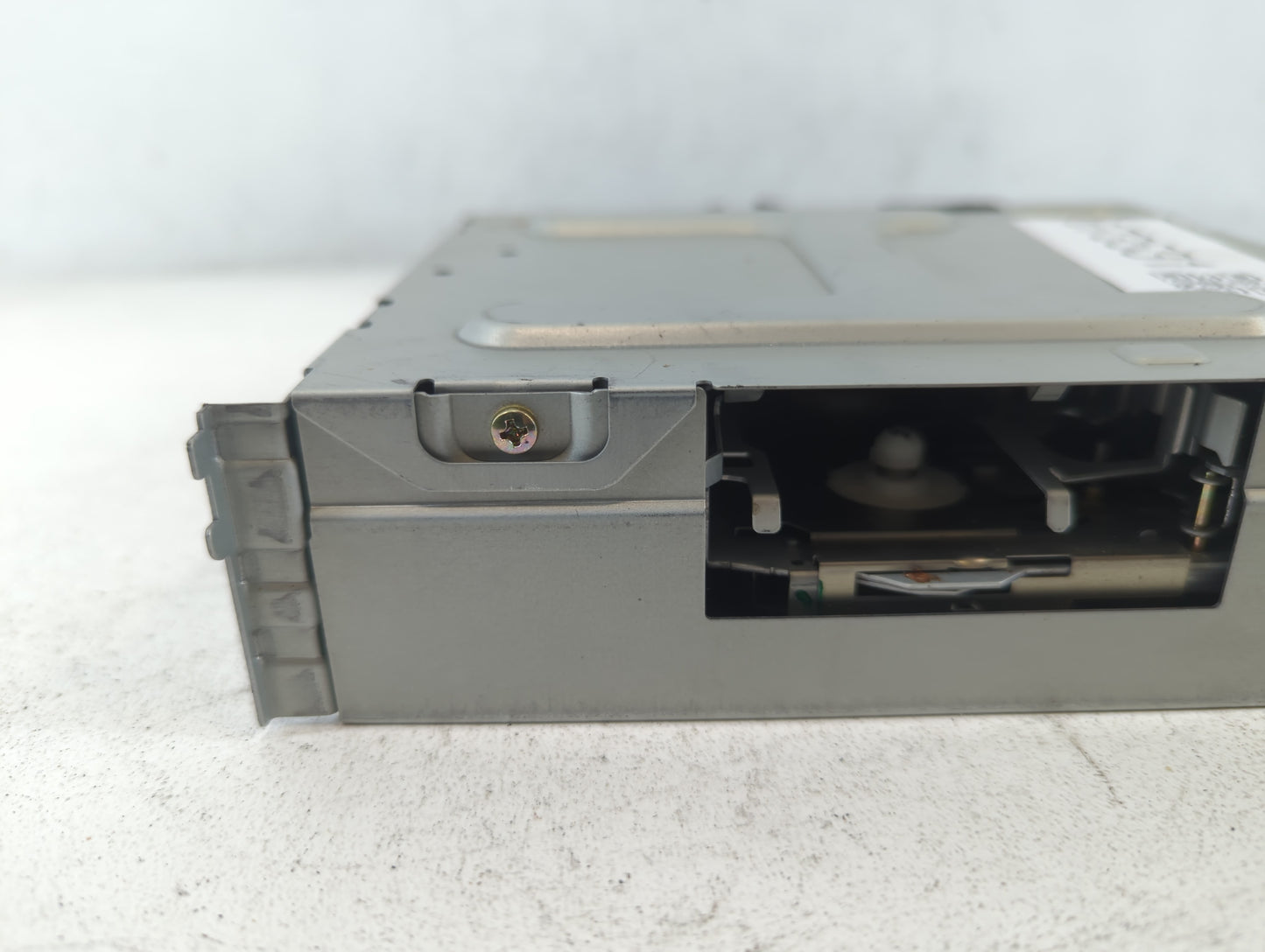 2000 Lexus Rx300 Am Fm Cd Player Radio Receiver - Oemusedautoparts1.com