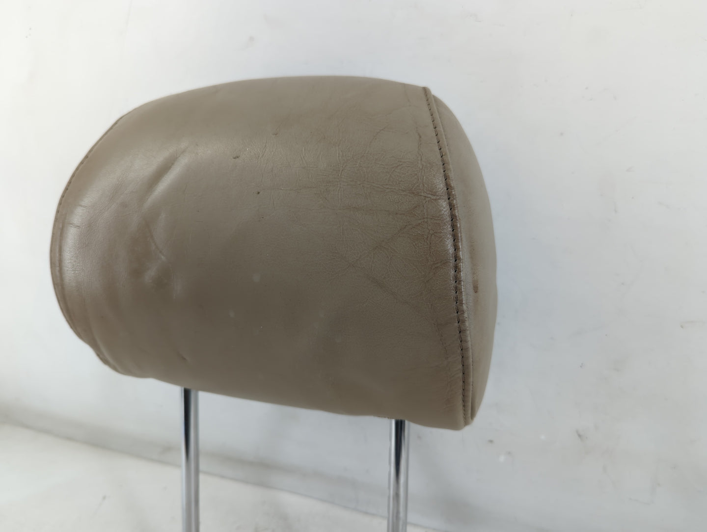 1999-2000 Lexus Rx300 Headrest Head Rest Front Driver Passenger Seat Fits Fits 1999 2000 OEM Used Auto Parts - Oemusedautopa