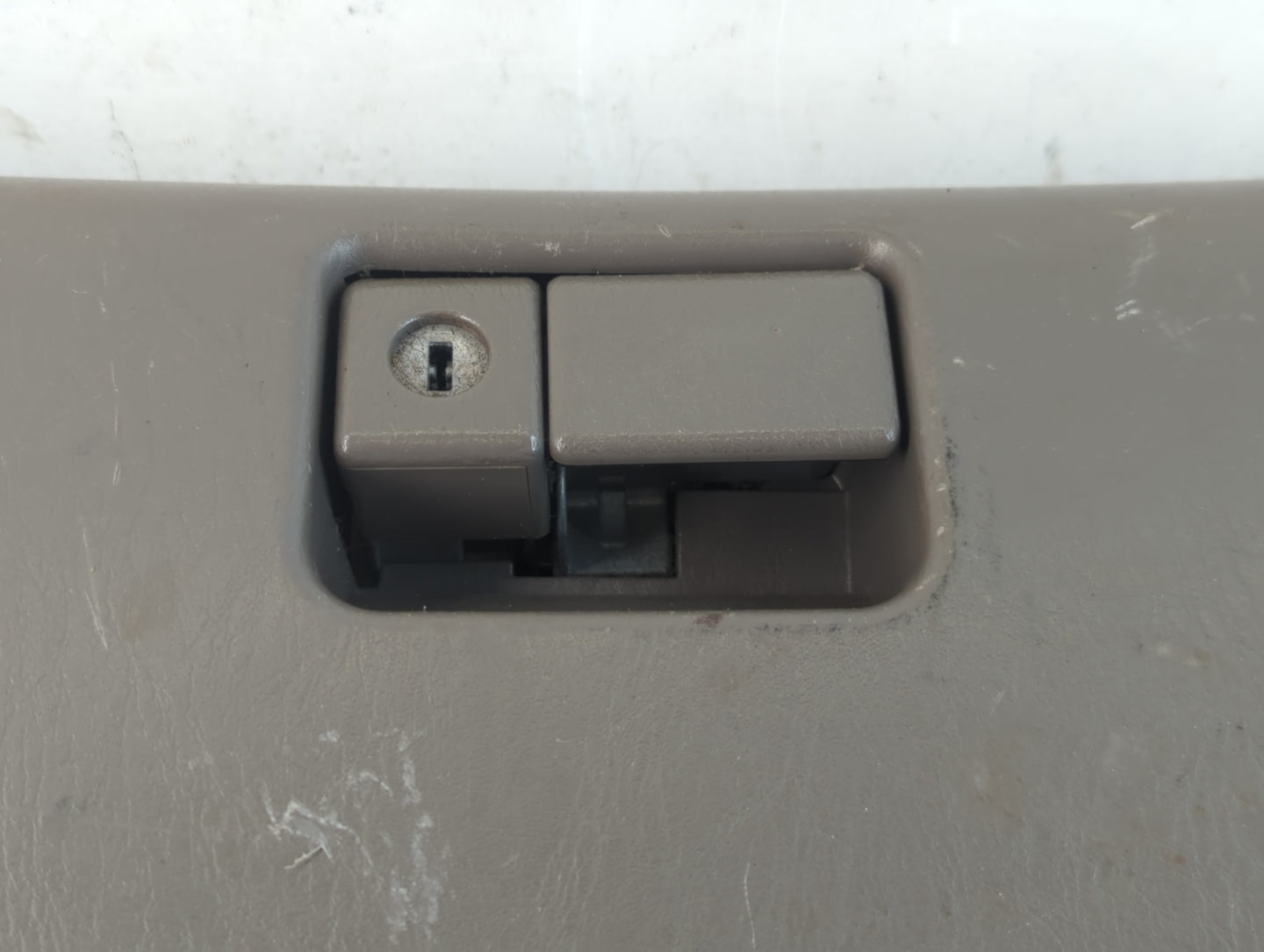 2000 Lexus Rx300 Passenger Glove Box Door Storage Compartment - Oemusedautoparts1.com