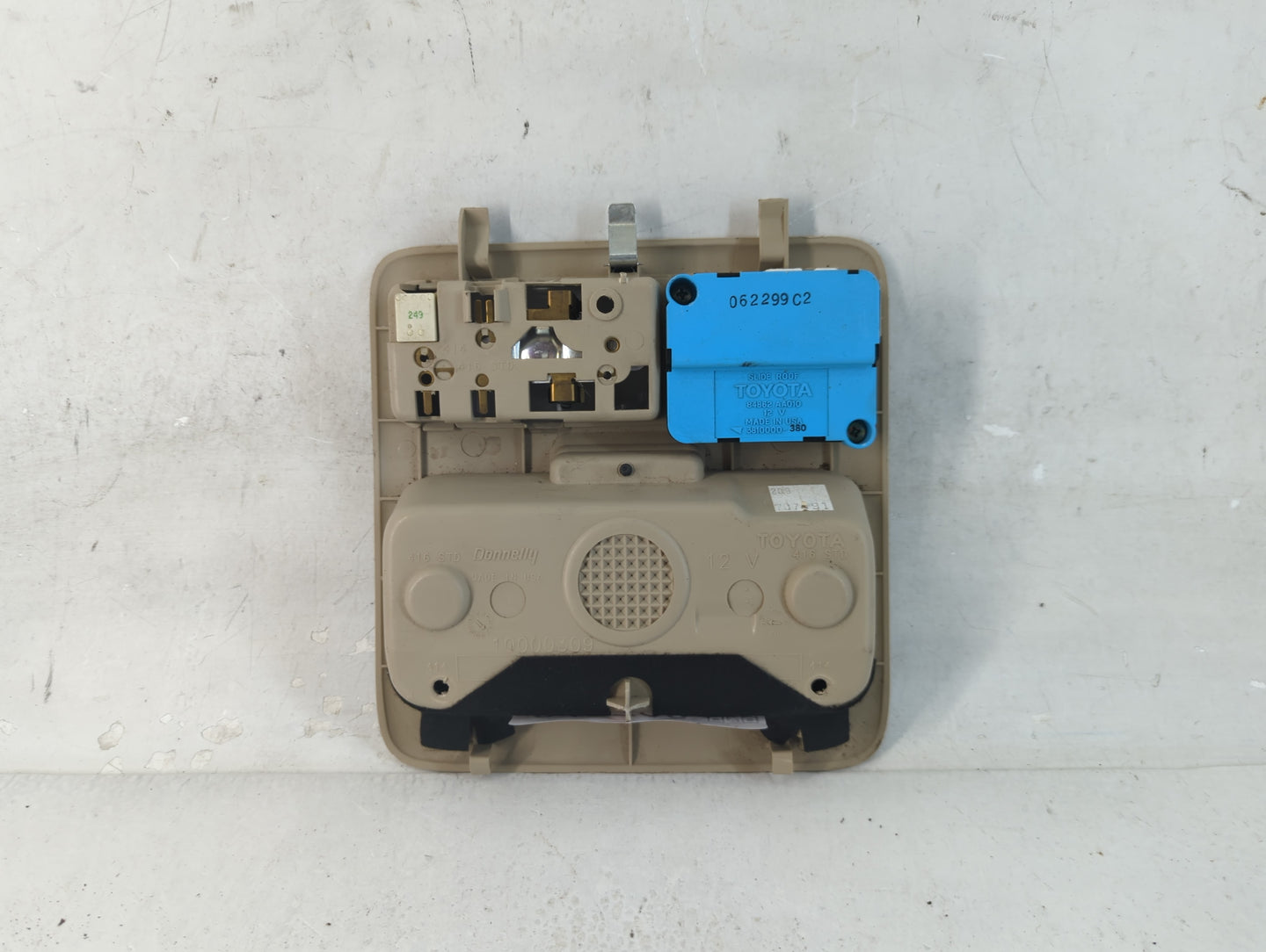 1999-2003 Lexus Rx300 Overhead Roof Console Interior Dome Light - Oemusedautoparts1.com