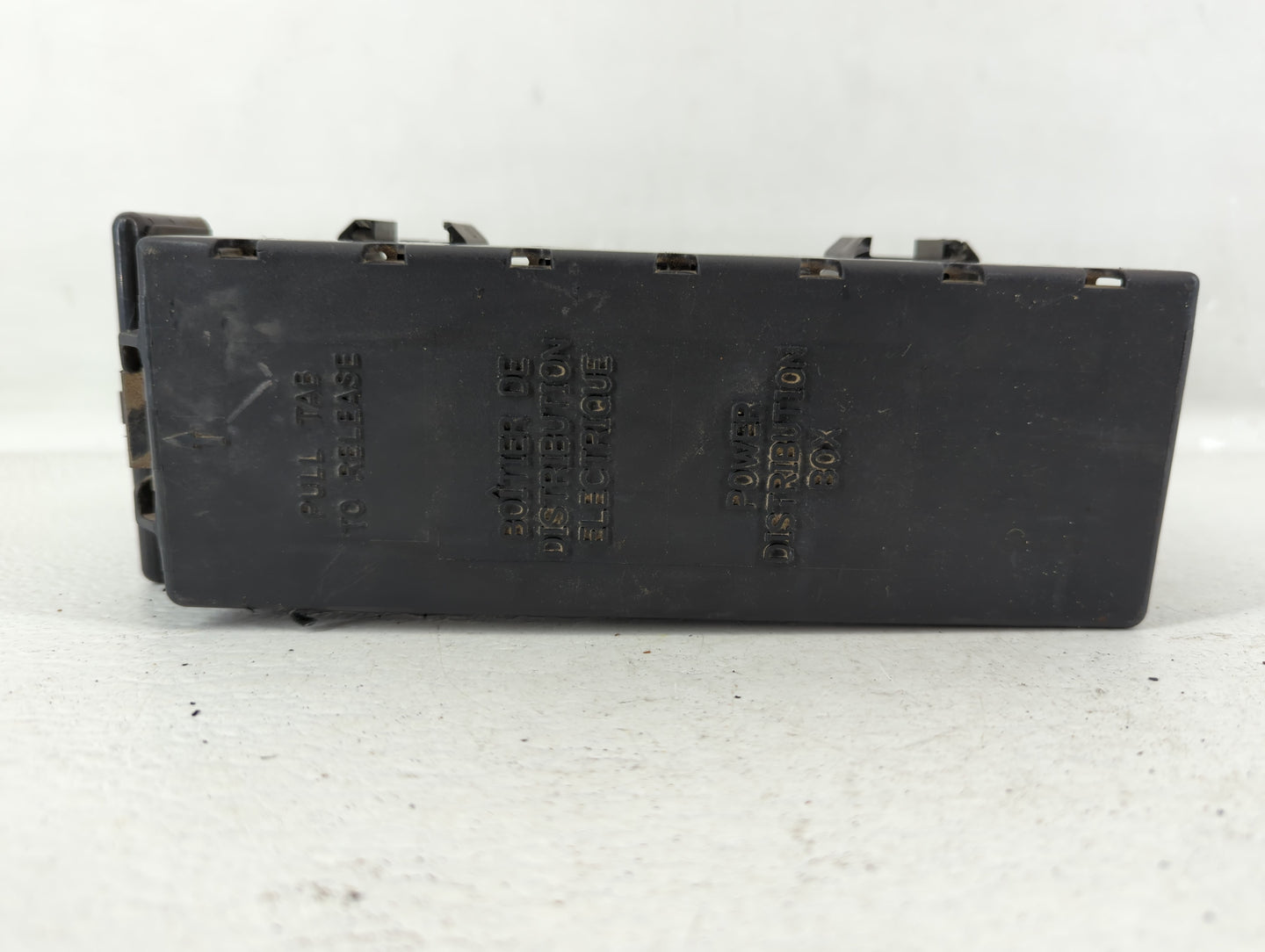 2000 Lincoln Continental Fusebox Fuse Box Panel Relay Module Fits OEM Used Auto Parts - Oemusedautoparts1.com