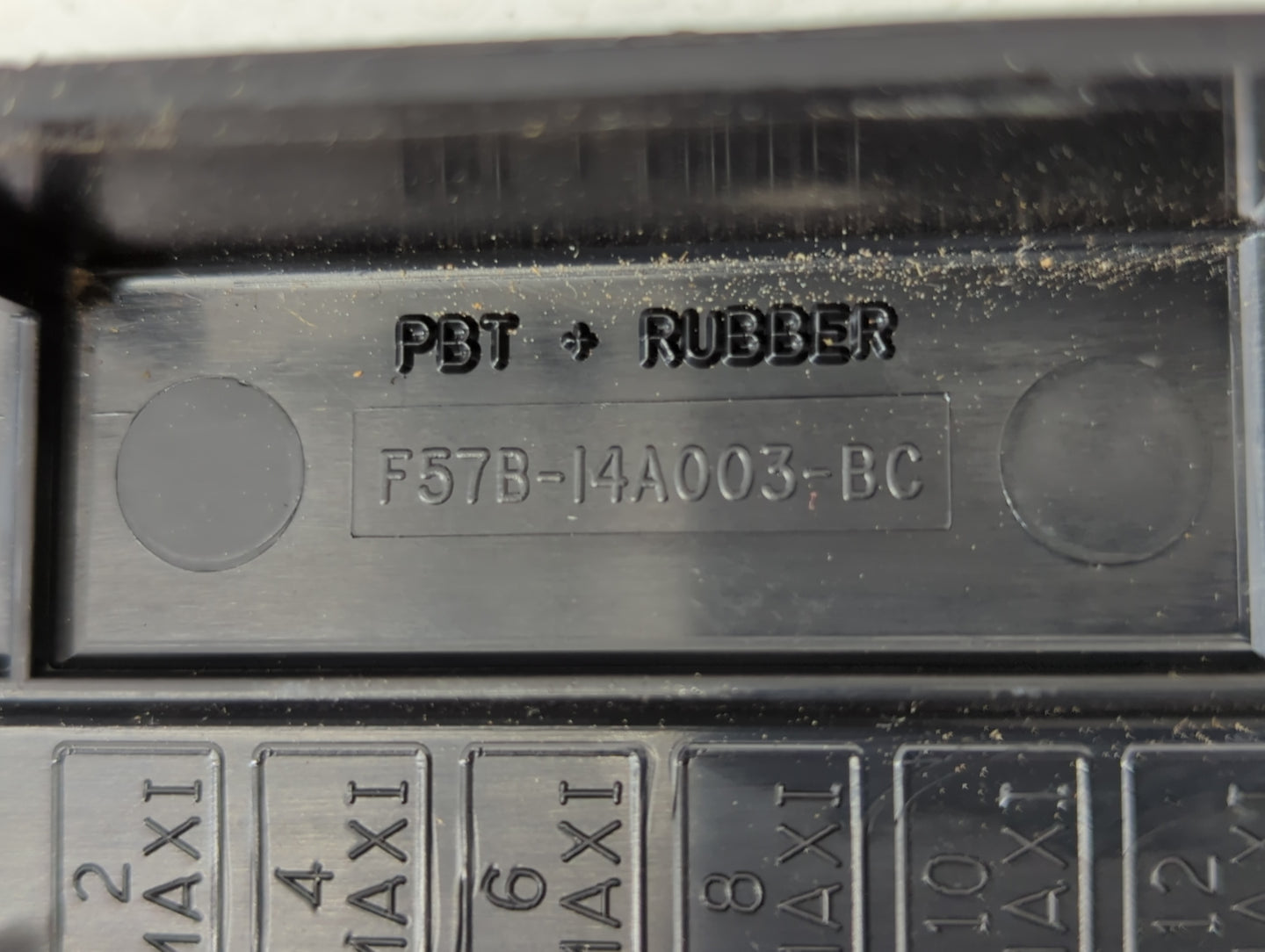 2000 Lincoln Continental Fusebox Fuse Box Panel Relay Module Fits OEM Used Auto Parts - Oemusedautoparts1.com