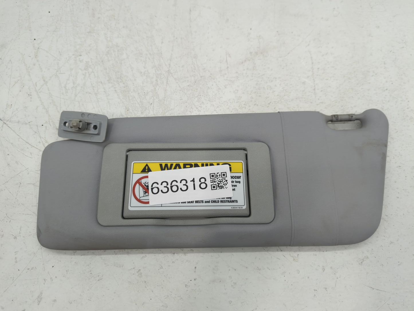 2000 Lincoln Continental Sun Visor Shade Replacement Driver Left Mirror Fits OEM Used Auto Parts - Oemusedautoparts1.com