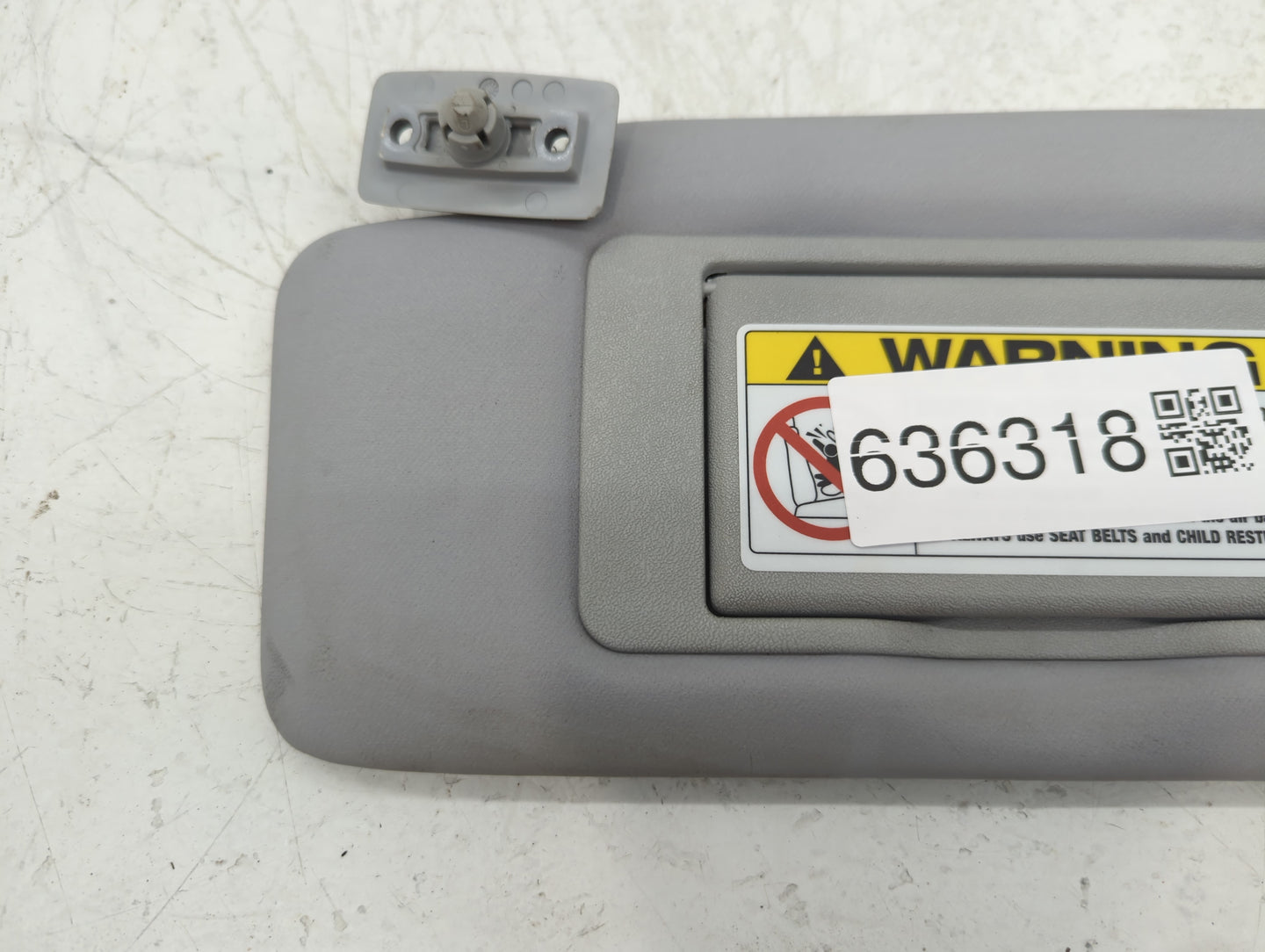 2000 Lincoln Continental Sun Visor Shade Replacement Driver Left Mirror Fits OEM Used Auto Parts - Oemusedautoparts1.com