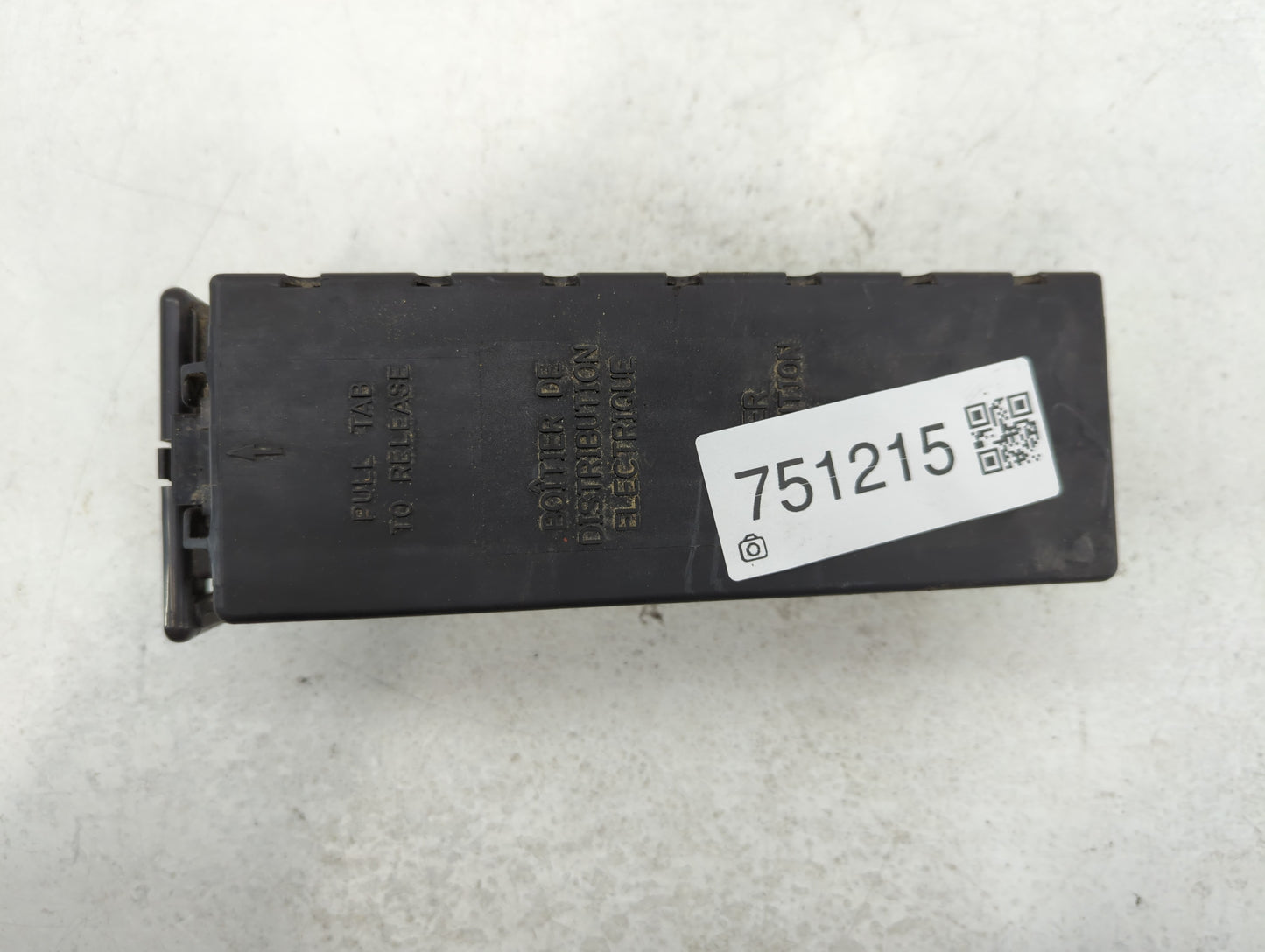 2000 Lincoln Continental Fusebox Fuse Box Panel Relay Module P/N:YF3T 14290 BG 164-0816 Fits OEM Used Auto Parts - Oemusedau