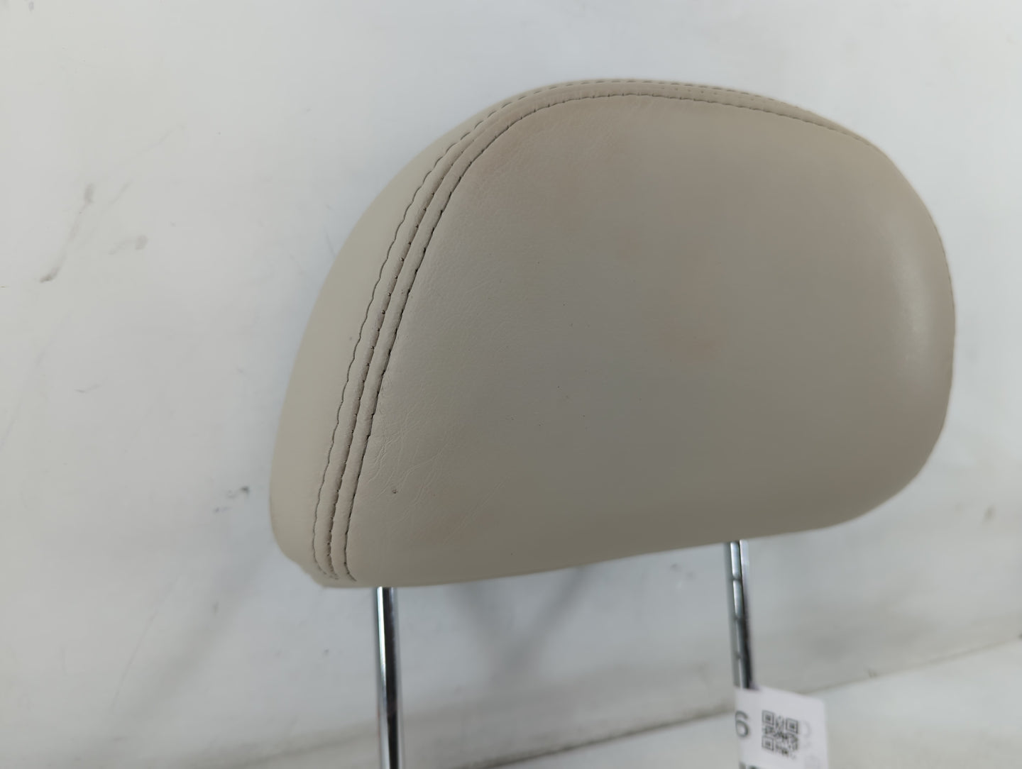 2000 Lincoln Continental Headrest Head Rest Front Driver Passenger Seat Fits OEM Used Auto Parts - Oemusedautoparts1.com