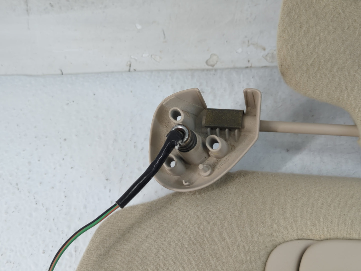 2000 Lincoln Continental Sun Visor Shade Replacement Passenger Right Mirror Fits OEM Used Auto Parts - Oemusedautoparts1.com