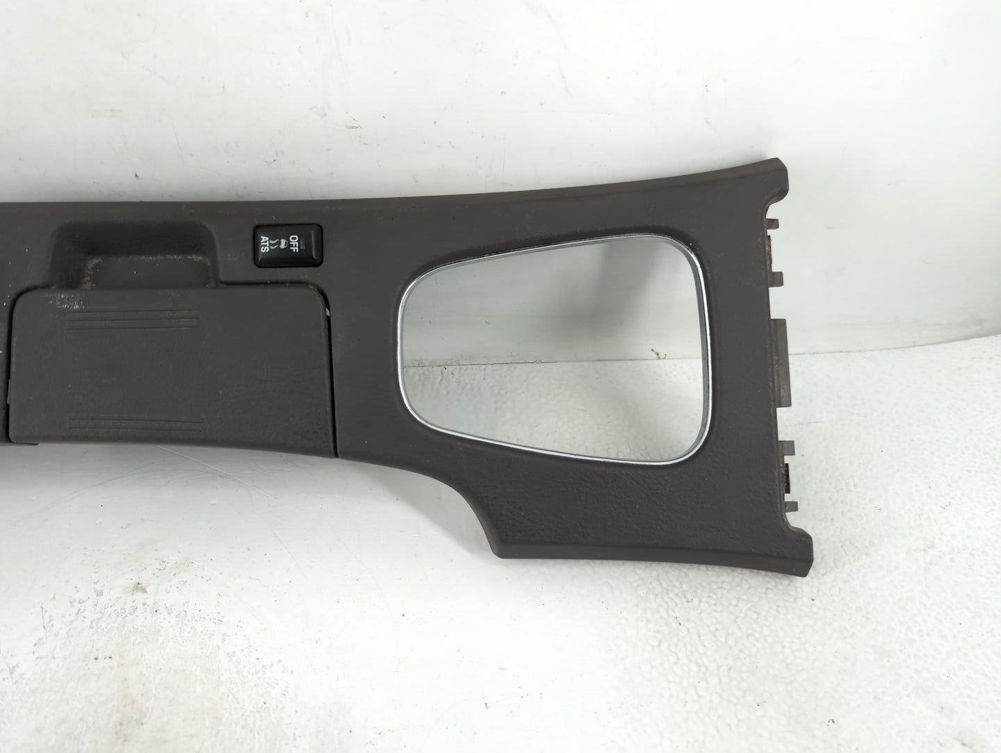 2000 Lincoln Lincls Center Console Armrest Cover Lid P/N:YW43 54044D34 Fits OEM Used Auto Parts - Oemusedautoparts1.com