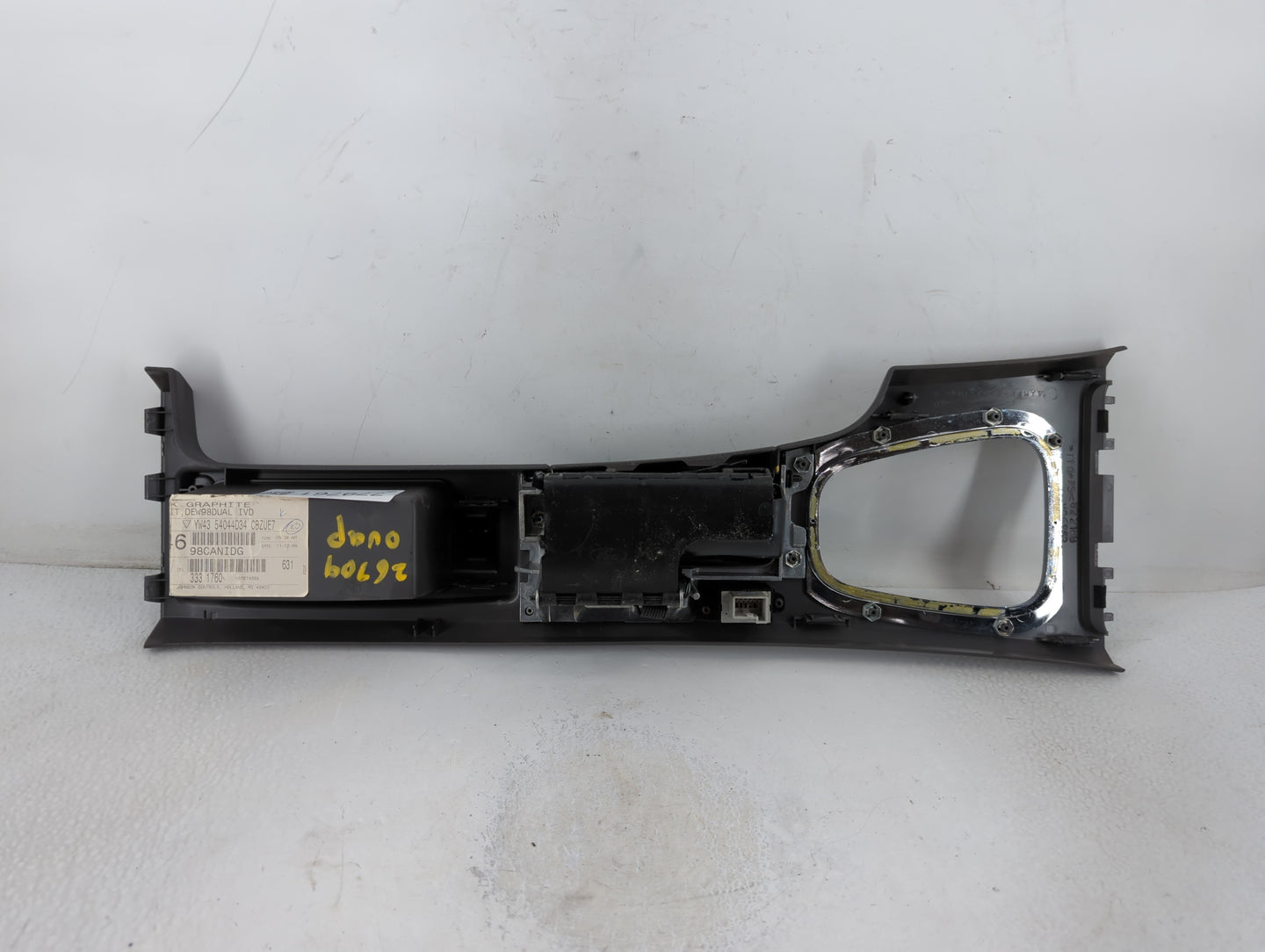 2000 Lincoln Lincls Center Console Armrest Cover Lid P/N:YW43 54044D34 Fits OEM Used Auto Parts - Oemusedautoparts1.com