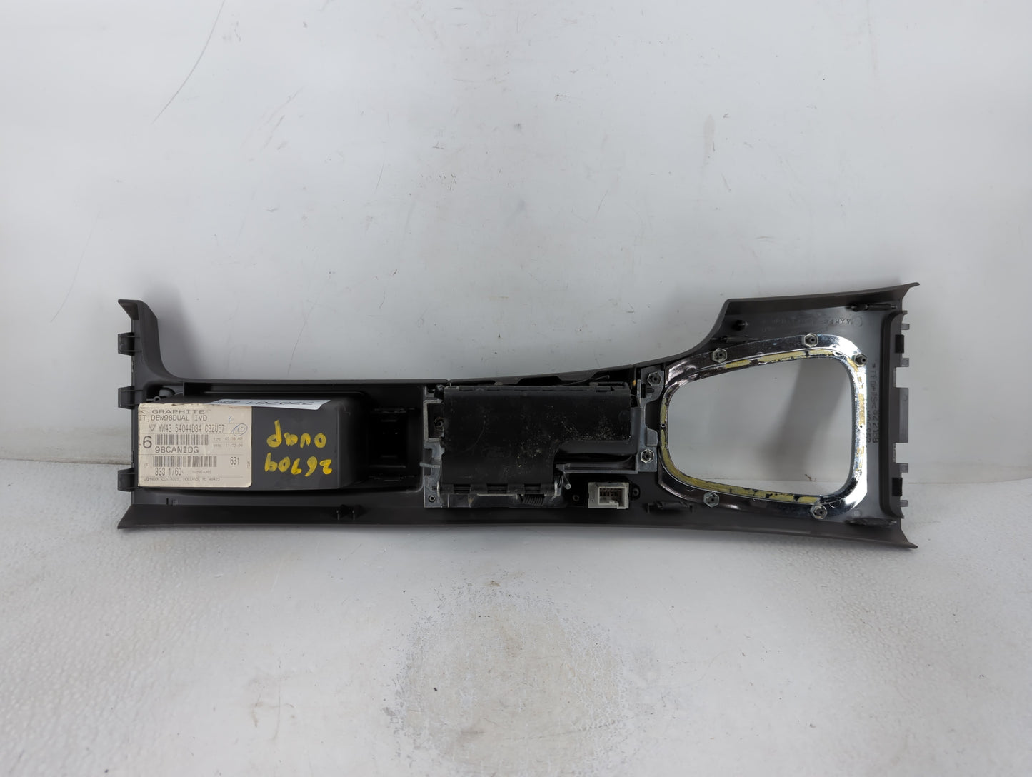 2000 Lincoln Lincls Center Console Armrest Cover Lid P/N:YW43 54044D34 Fits OEM Used Auto Parts - Oemusedautoparts1.com