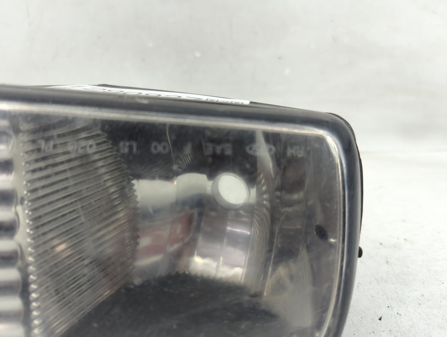 2000 Lincoln Ls Passenger Right Oem Fog Light Lamp - Oemusedautoparts1.com