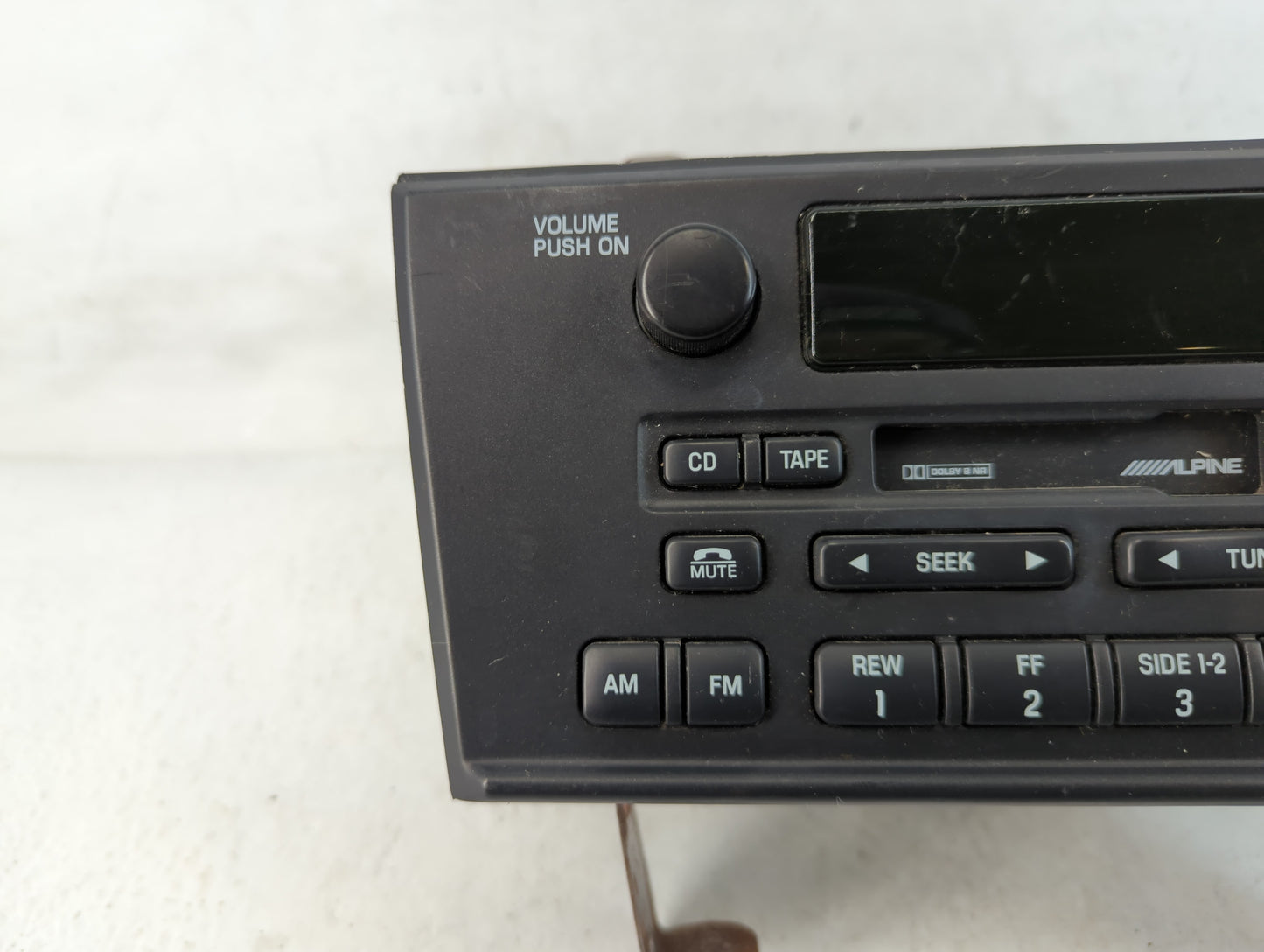 2000 Lincoln Ls Radio AM FM Cd Player Receiver Replacement P/N:XW4F-18C870-BK Fits OEM Used Auto Parts - Oemusedautoparts1.c